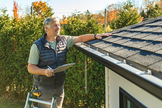 Professional Roofing technician working in New Hampshire, NH